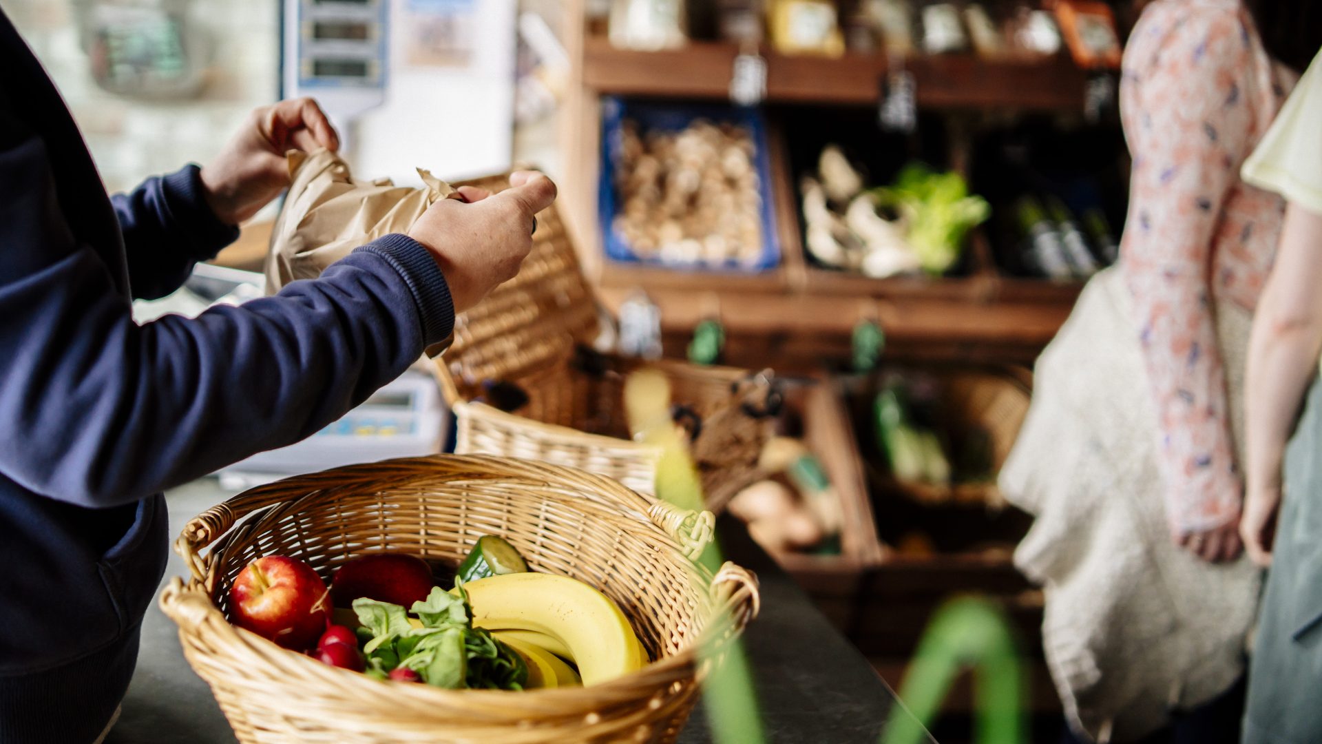 Fruit and veg in a basket without packaging