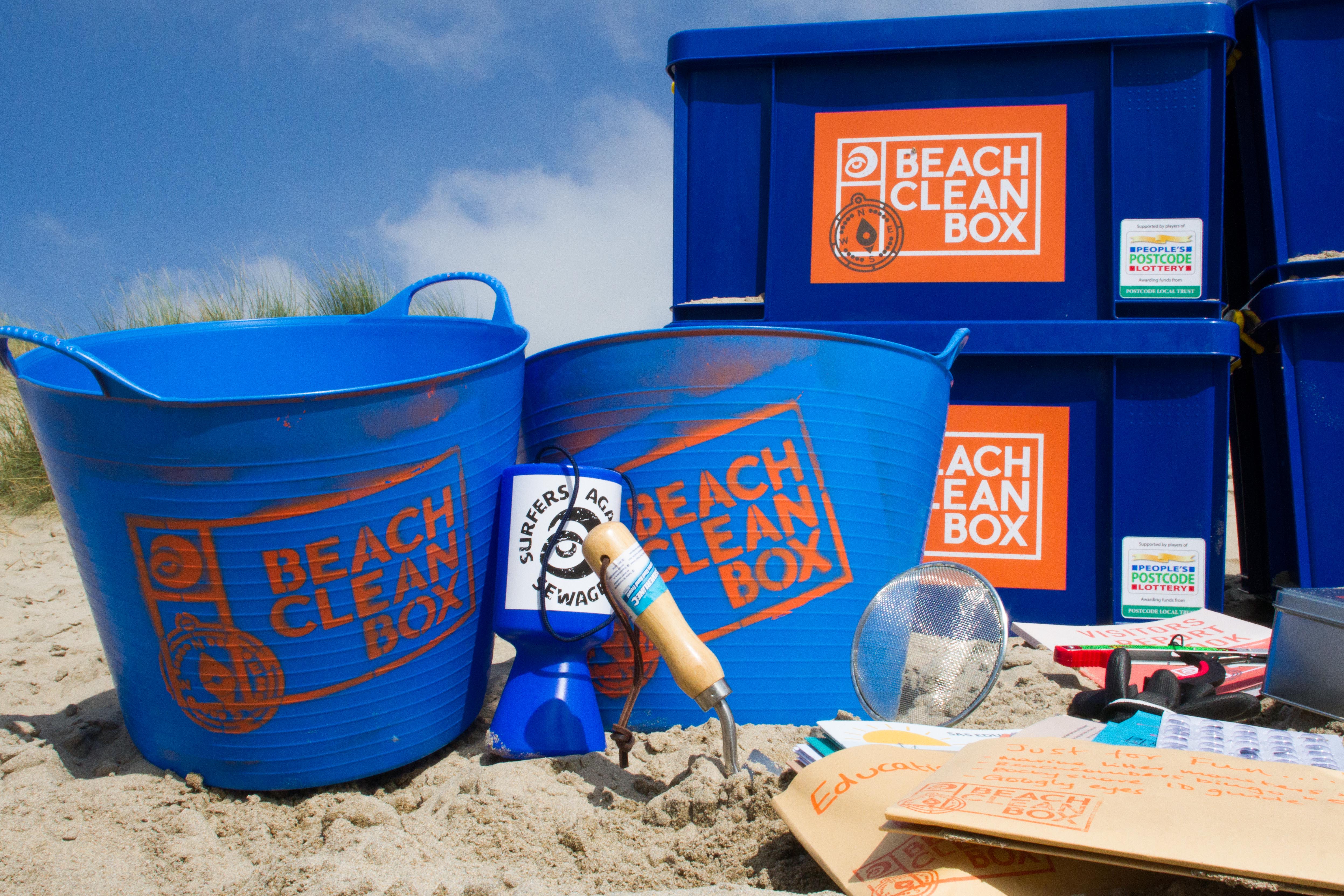 Beach clean. Well clean Box. Clean Beach slogan animation.