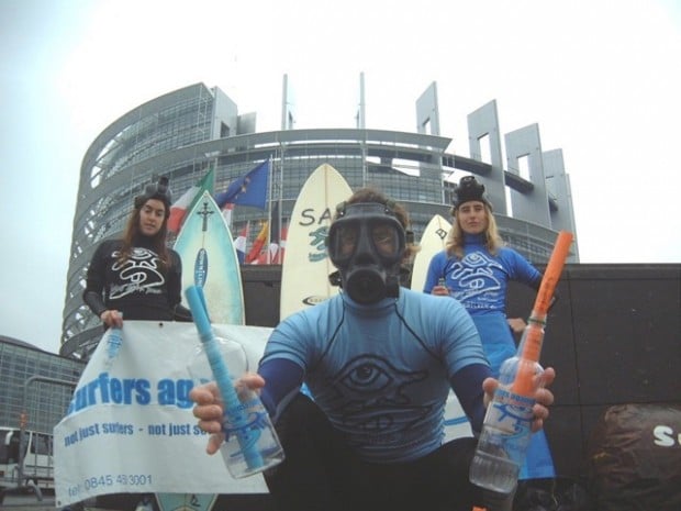 Message in a bottle_Demo_Parliament_Strasbourg_2003